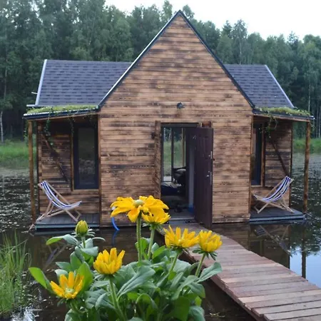 Heather Hut, Off-grid On A Pond+2 Ha Апартаменты Darzkowo