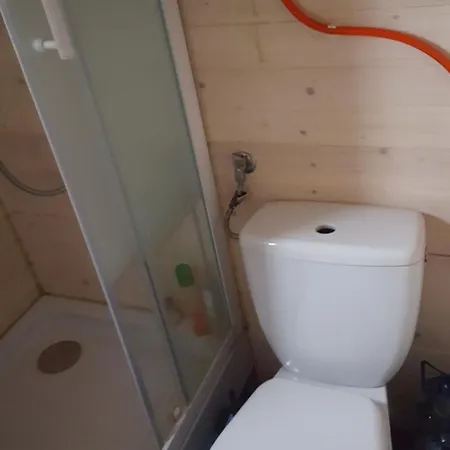 Heather Hut, Off-grid On A Pond+2 Ha Апартаменты *