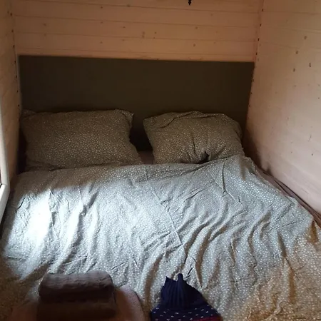 Heather Hut, Off-grid On A Pond+2 Ha Апартаменты *