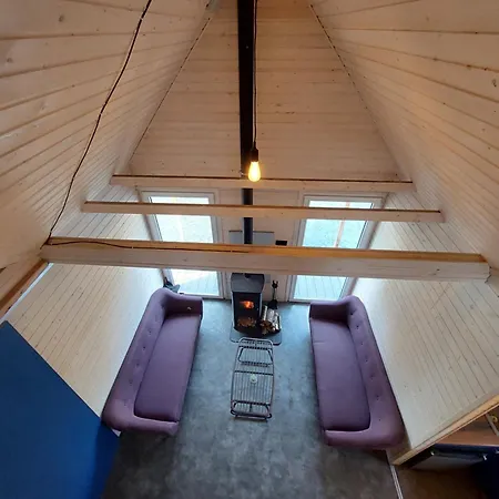 Heather Hut, Off-grid On A Pond+2 Ha