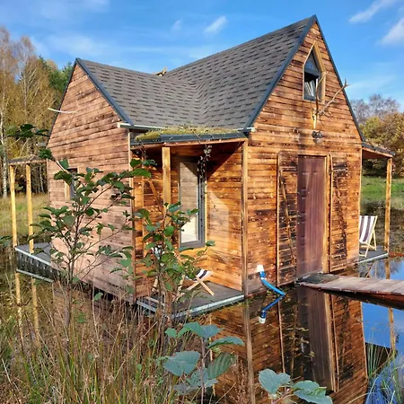 Heather Hut, Off-grid On A Pond+2 Ha Апартаменты