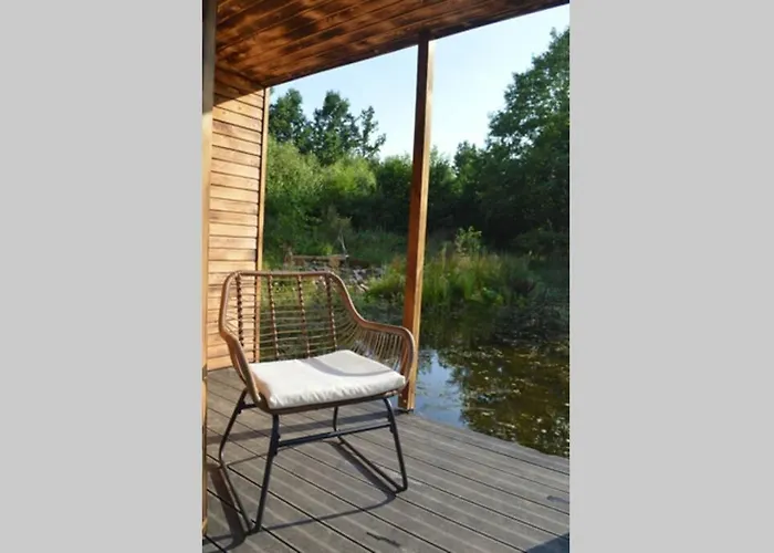 Heather Hut, Off-grid On A Pond+2 Ha